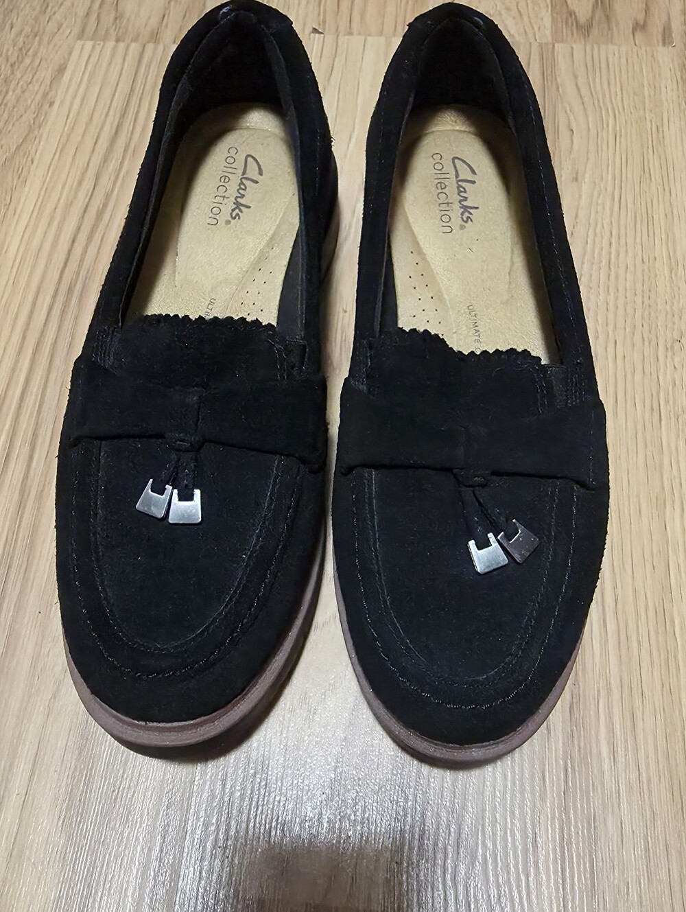 Sz 8 Clarks Loafers